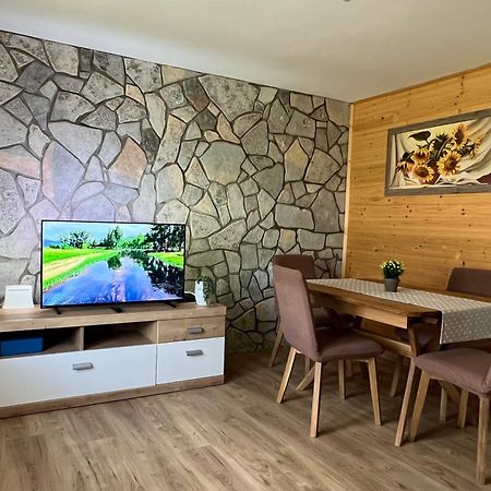 Zen Den Apartments Otočac Eksteriør bilde